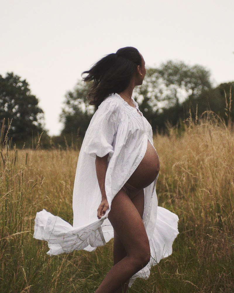 ORELI | Maternity and Pregnancy photoshoot in London Maternity pregnancy photographer London Hertford